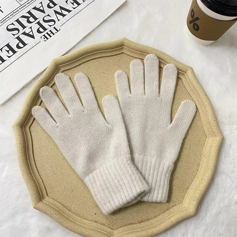 Einfarbige Strickhandschuhe aus warmer Wolle und Polyester